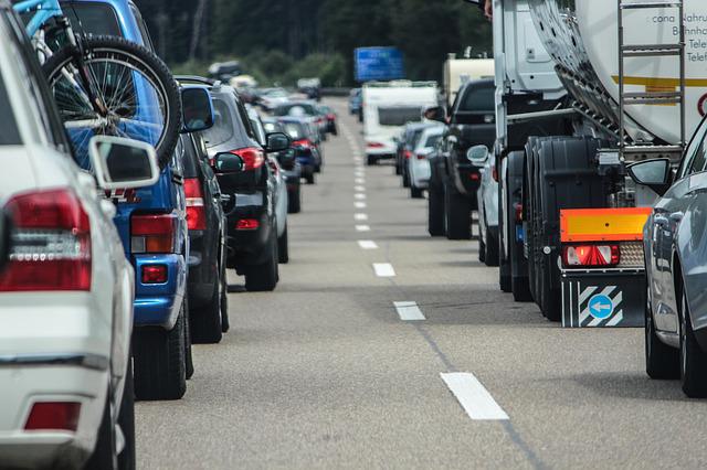 Se schimbă tarifele și termenele de valabilitate ale rovinietelor / Foto: pixabay.com