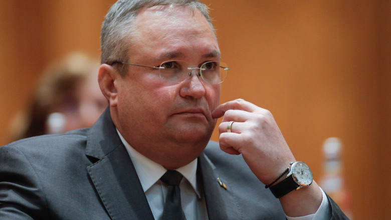 Nicolae Ciucă poartă un ceas cumpărat la reduceri. Foto: Inquam Photos / George Călin