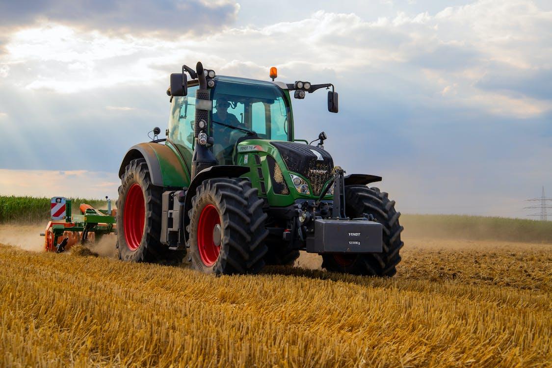 Fermierii europeni exceptaţi de la normele privind terenurile lăsate în pârloagă Foto: pexels.com