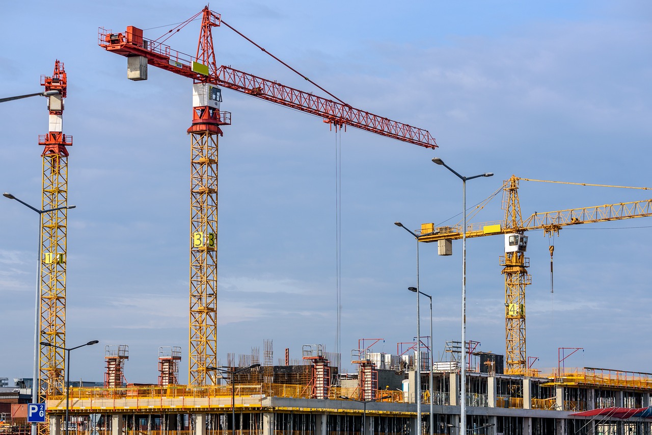 Volumul lucrărilor în construcţii a crescut cu 14