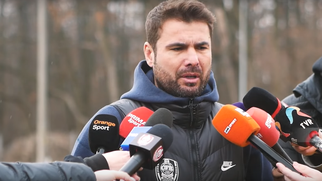 Adrian Mutu își dorește o victorie cu Farul Constanța. Sursă foto: Captură ecran. Youtube- CFR 1907 Official