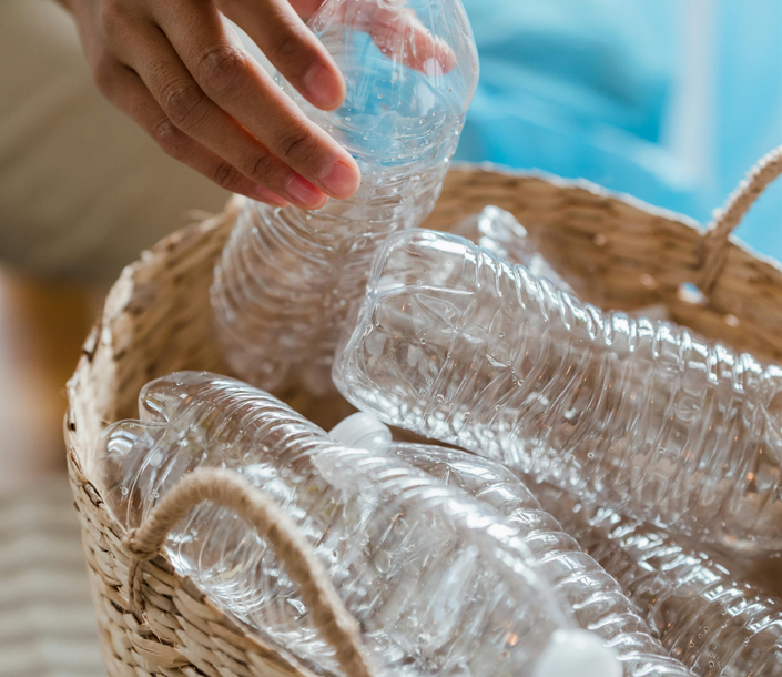 Recipientele de plastic de unică folosință din alimentația publică