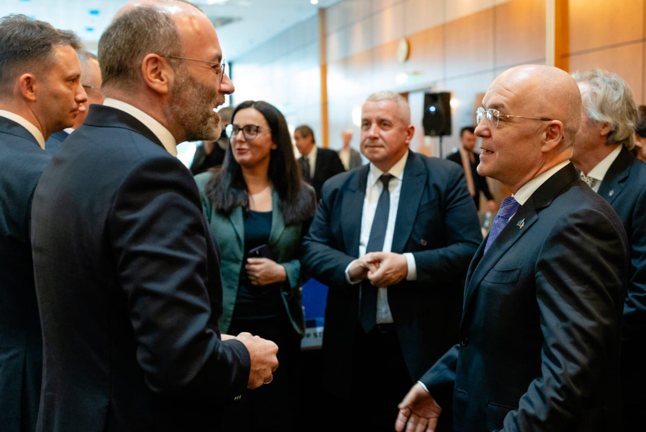 Vot în unanimitate pentru aderarea deplină a României la Schengen/Foto: @EPP_CoR