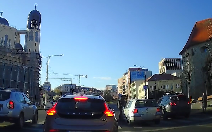 Accident la intrarea pe Calea Turzii/ Foto: Info Trafic Cluj-Napoca - Facebook