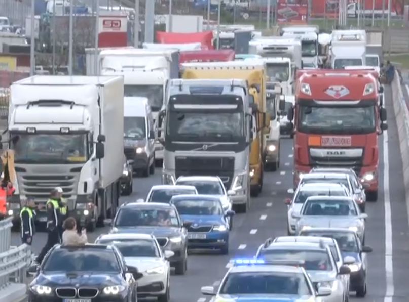 Drumul de legătură Oradea-Autostrada Transilvania