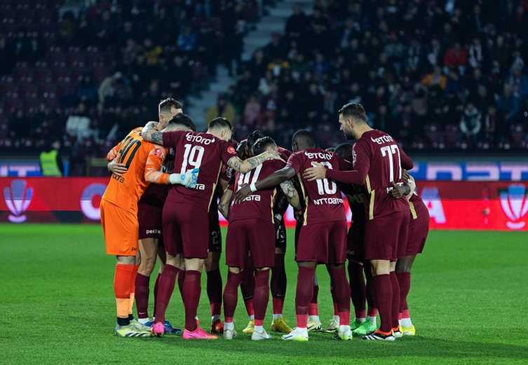 FCSB vrea să scape de CFR Cluj din bătălia pentru titlu.  Sursă foto: Facebook/ CFR 1907 Cluj