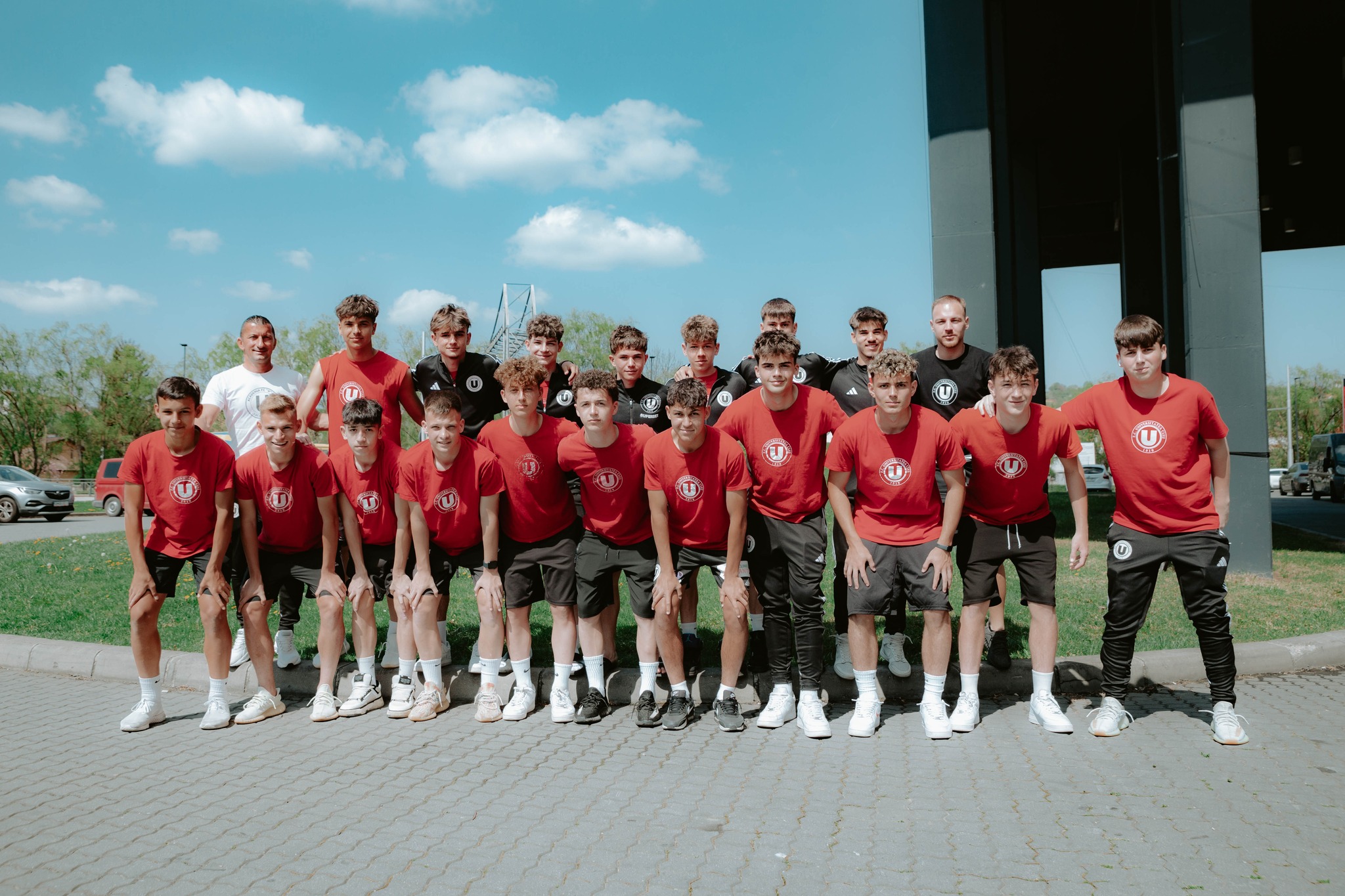 Universitatea Cluj va juca semifinale cu Sepsi și Farul în Liga Elitelor U16 și Liga de Tineret. Foto: Facebook/ FC Universitatea Cluj
