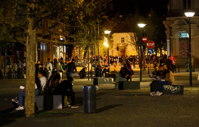 La pas pe străzile pietonale ale Clujului. Sursă foto: Facebook/ Municipiul Cluj-Napoca