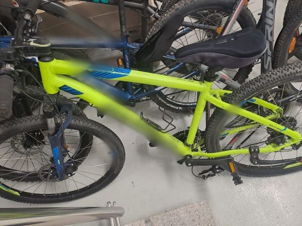 Hoţ de biciclete