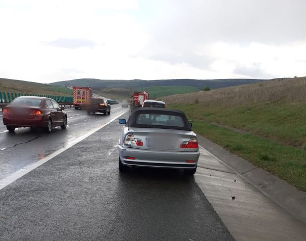 Accident cu 3 mașini pe A3/ Foto: ISU Cluj