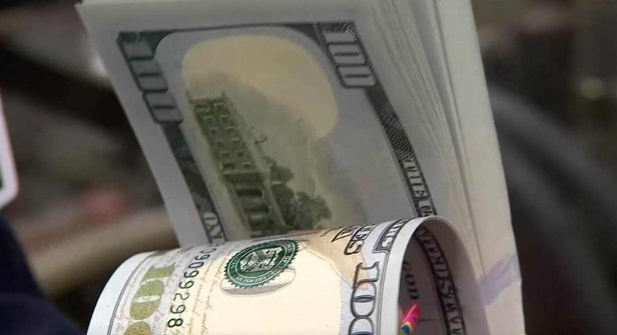O femeie a aflat din întâmplare că a câștigat la loto 1 milion de dolari. Foto: Oregon Lottery