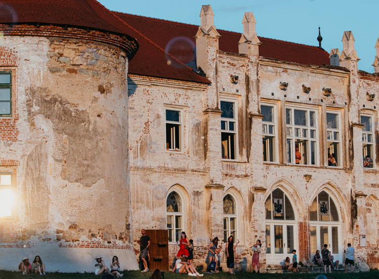 Este Ziua Porților Deschise la Castelul Bánffy de la Bonțida. Sursă foto: Facebook. Castelul Banffy