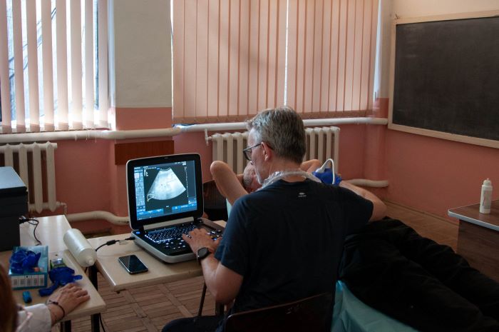 1.910 persoane din 16 județe din România au fost incluse într-un proiect de screening hepatic derulat în ultimii 2 ani