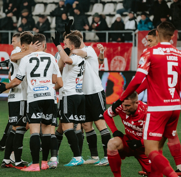 Universitatea Cluj joacă meciul cu numărul 97 împotriva lui Dinamo în Superliga
