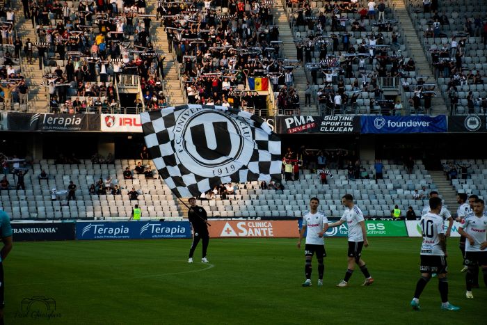 Universitatea Cluj şi Dinamo Bucureşti au terminat la egalitate