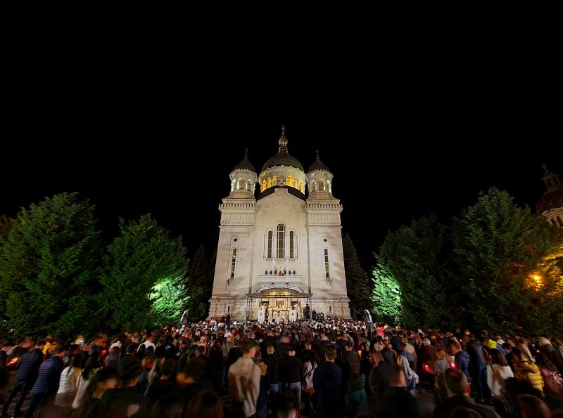 Slujba din Noaptea de Înviere de la Catedrala Mitropolitană/ Foto: Mitropolia Clujului