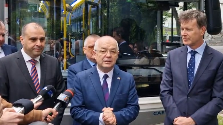 Transportul viitorului! Autobuz cu hidrogen pe străzile din Cluj-Napoca. Foto: Narița Andrei/monitorulcj.ro