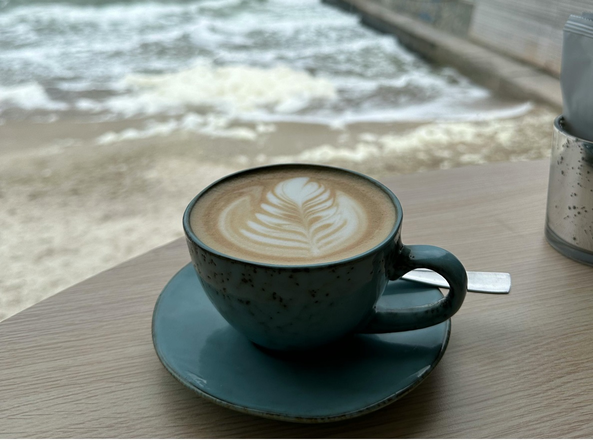 Sfaturile experților pentru cei care trebuie sau vor să renunțe la cafea. Foto: pexels.com