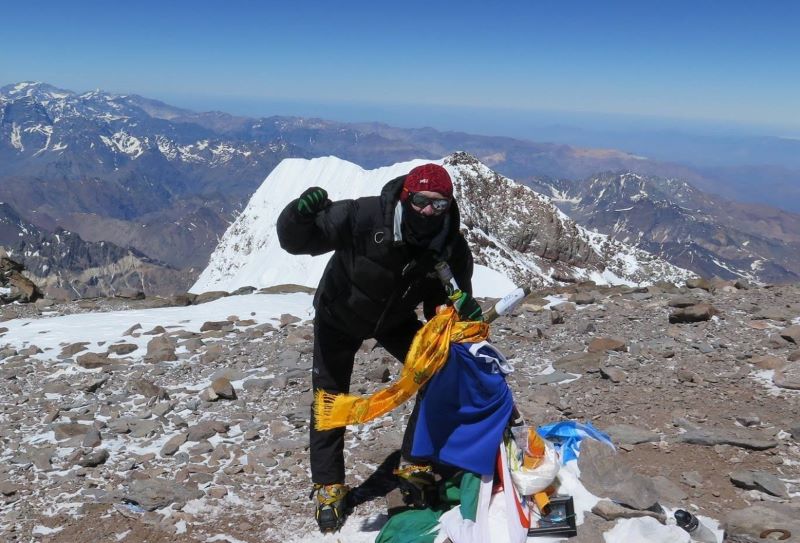 Un alpinist român a fost găsit fără suflare înainte de urcarea finală pe Everest/ Foto: Gabriel Tabara - Facebook