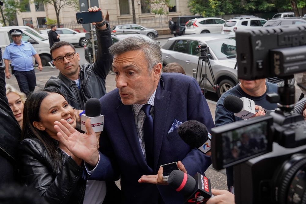 Sosirea Florian Coldea la sediul DNA