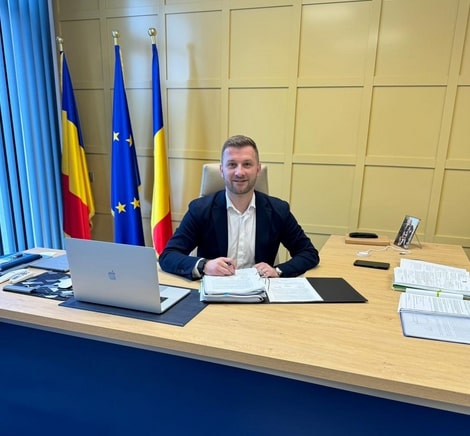 Este oficial! Bogdan Pivariu (PNL) a semnat autorizația de construire pentru lucrările la primul tronson al centurii metropolitane. Sursă foto: Facebook/ Bogdan Pivariu