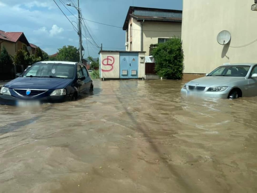 Intersecţia străzii Cetăţii şi strada Sub Cetate/Foto: Roxana Szomiu – INFO Trafic jud. Cluj - Facebook