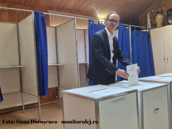 Viorel Băltăreţu