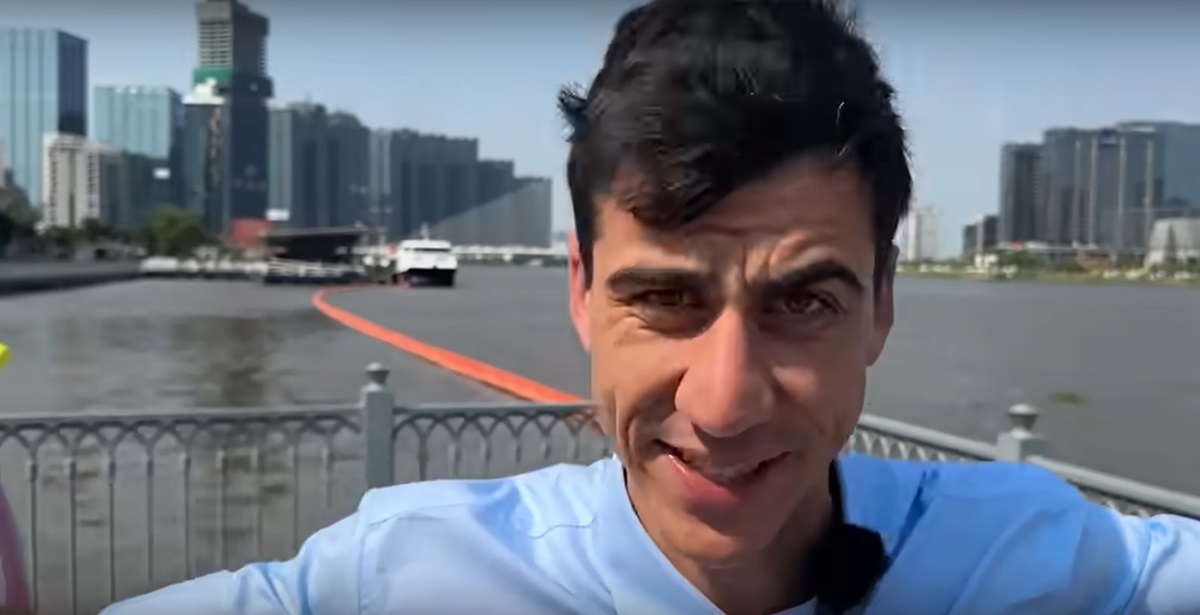Youtuberul Fidias Panayiotou poate intra în Parlamentul European. Foto: captură Youtube / Fidias
