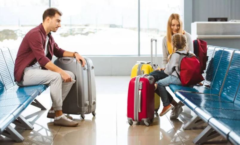 Condiții de călătorie pentru minori. Care sunt actele necesare pentru a pleca în vacanță?|Foto: Depositphotos.com