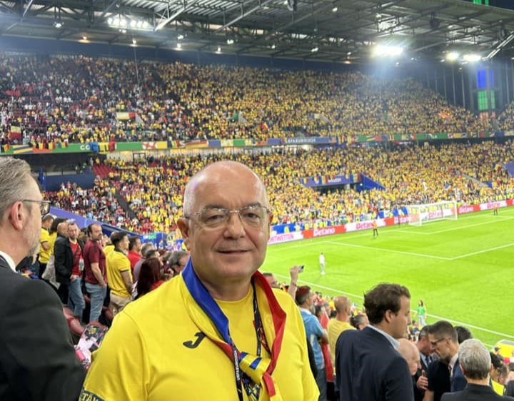 Emil Boc a fost prezent la meciul României contrat Belgiei| Foto: Emil Boc - Facebook