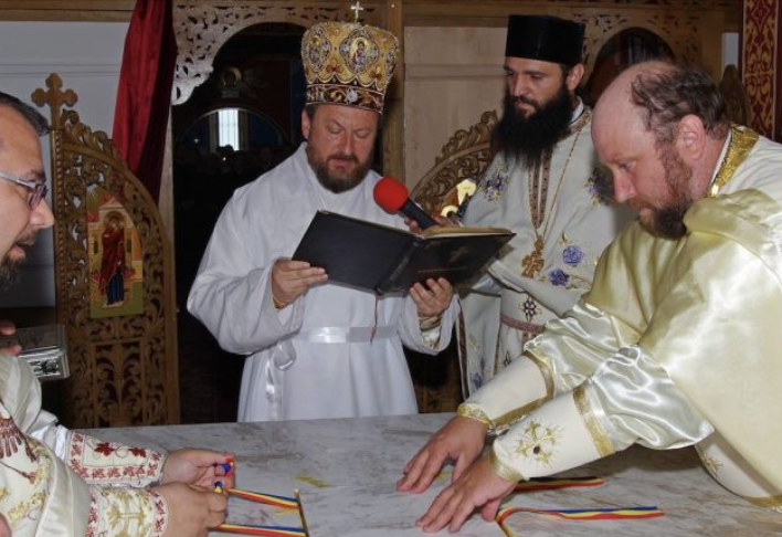 Fostul episcop al Hușilor