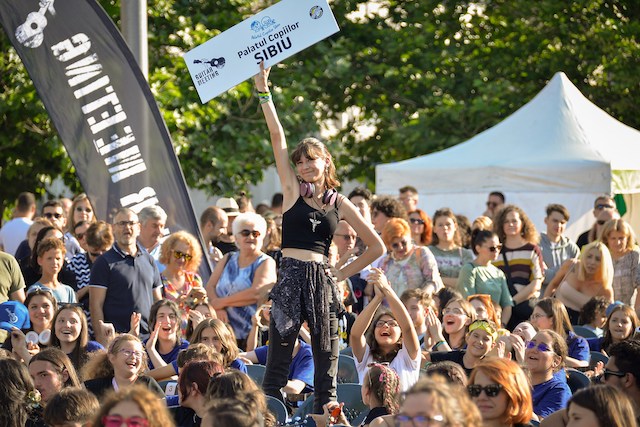 „Pune mâna pe citară - FOLK & more”  Cluj va reuni în Piața Unirii chitariști din 27 de orașe din țară| Foto: Pune mana pe chitara - Facebook