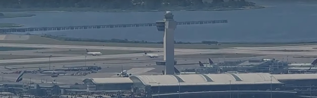 Un avion de la Detroit la Amsterdam a aterizat de urgență la New York