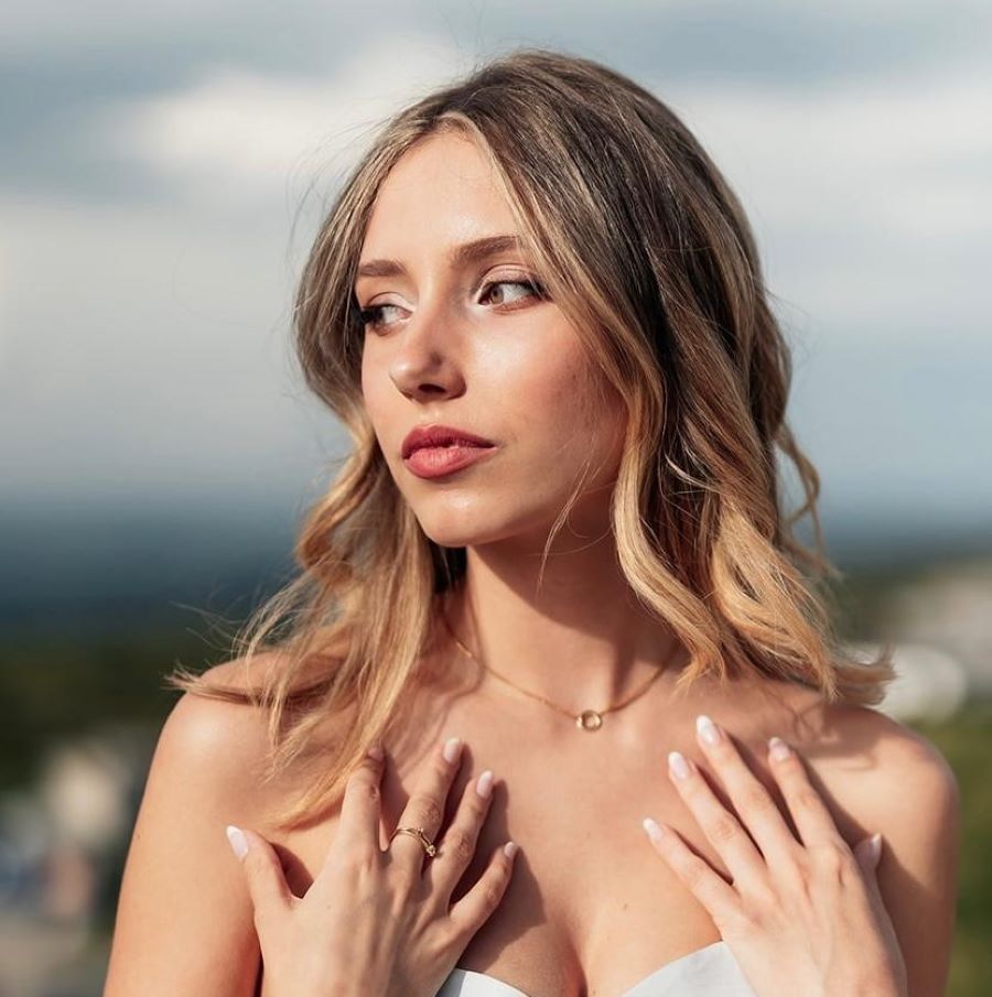 Elevă de „10 curat” la BAC. Louise Vișan