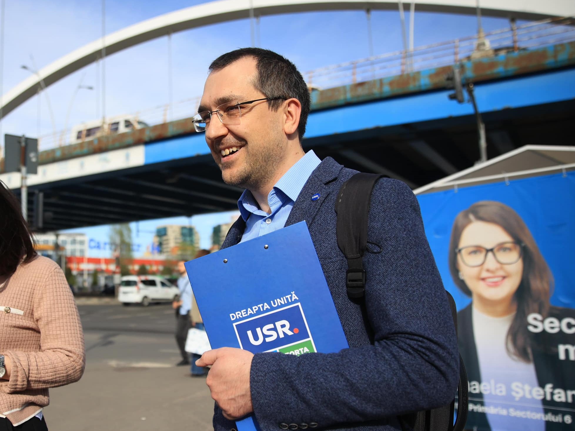 PSD îi datorează lui Vlad Voiculescu (USR) 25.000 €. Fostul ministru al Sănătății: „Pentru minciunile cu miliardul furat din vaccinuri” | Foto: Vlad Voiculescu - Facebook