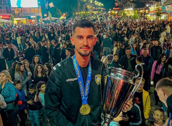CFR Cluj continuă întăririle pentru sezonul care stă să înceapă din SuperLiga| Foto: Emisioni Favorit - Facebook