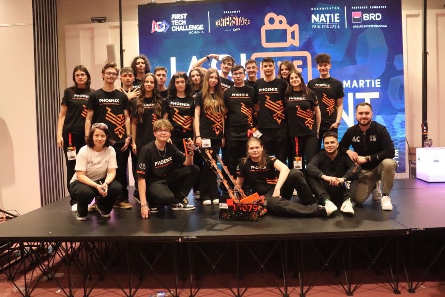 Foto - Echipa de robotică Phoenix