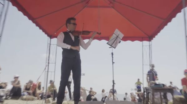 Alexandru Tomescu a susținut un concert la 2.000 de metri altitudine. Sonetele lui Bach au răsunat în munţii Bucegi