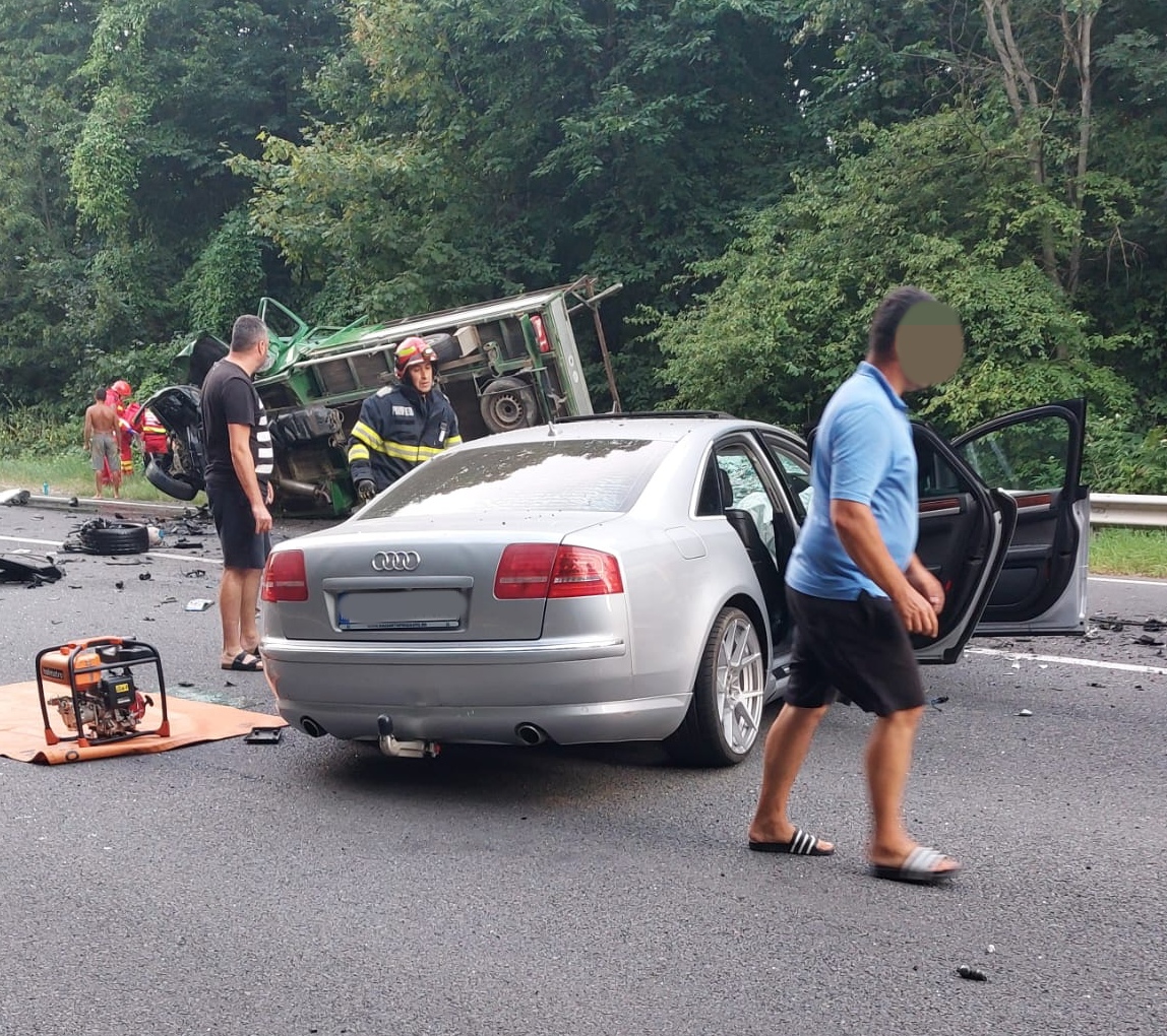 Accident între Cluj și Sălaj | Foto: cititor monitorulcj.ro
