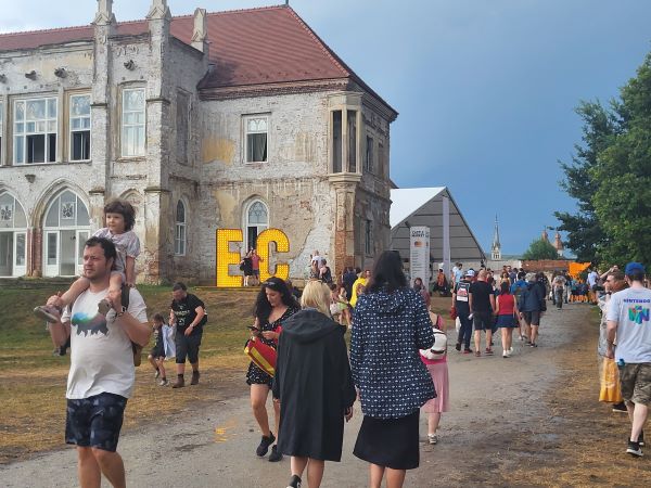 Cum va fi vremea în ultima zi de Electric Castle? Avem sau nu nevoie de pelerină de ploaie. | Foto: Roxana Maura – monitorulcj.ro