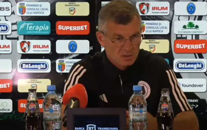 „Studenții se pregătesc pentru meciul cu UTA Arad.Neluțu Sabău: „Cred că în acest an putem avea un campionat care să ne aducă satisfacții”.|Foto: FC Universitatea Cluj