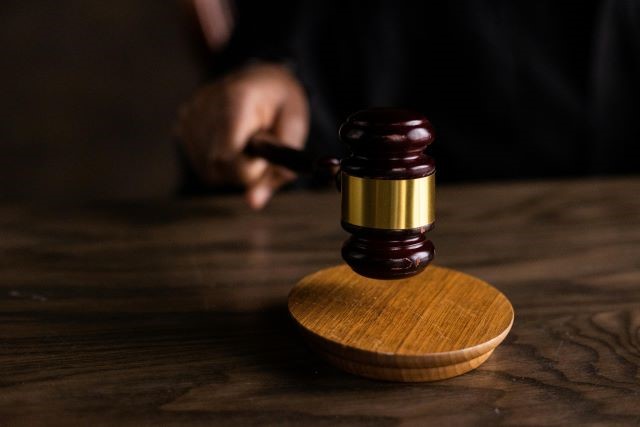 Polițistul de la Rutieră din Cluj judecat pentru viol