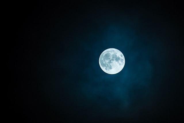 Luni