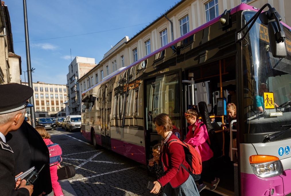 Sute de mașini eliminate zilnic din trafic