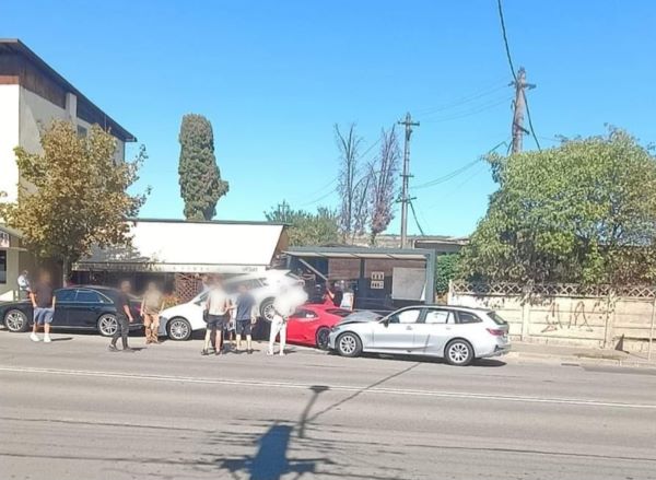 Carambol între 4 mașini