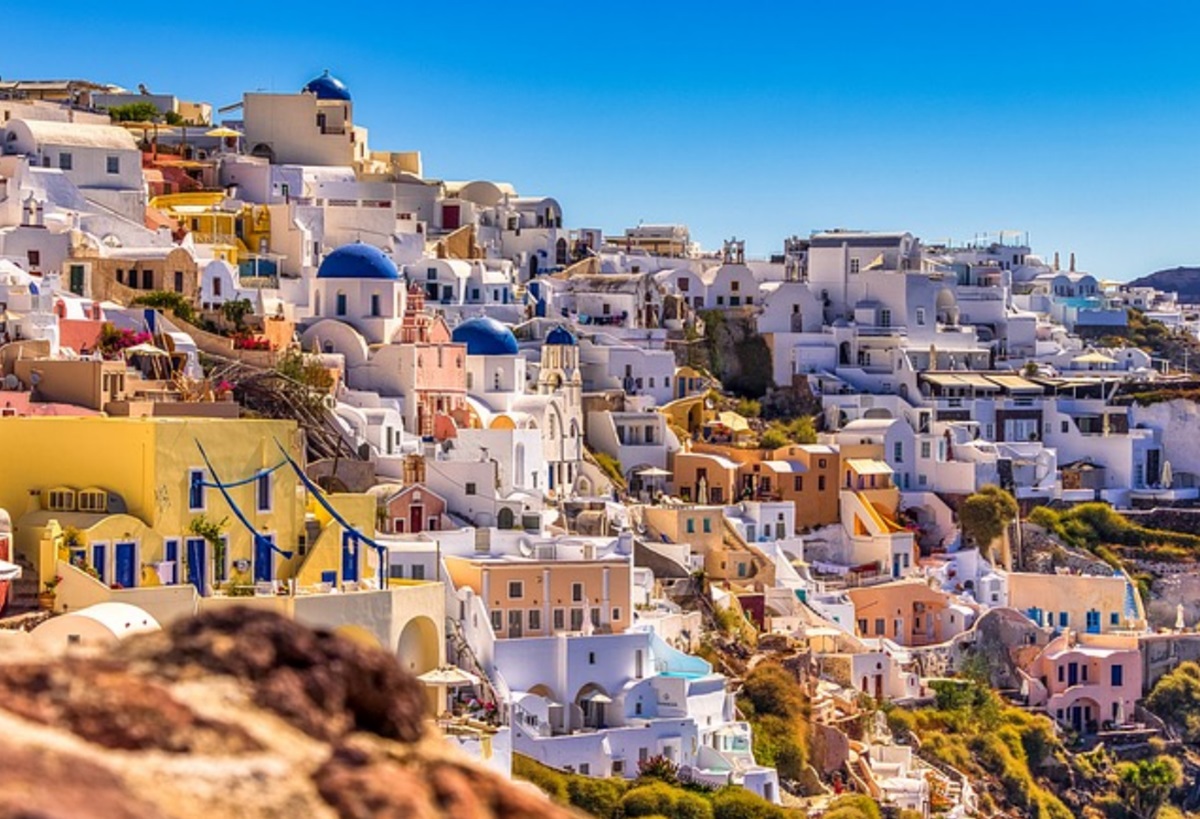 Grecia introduce o taxă de 20 de euro pentru turiștii sosiți în croazieră în Mykonos și Santorini. Foto: pixabay.com
