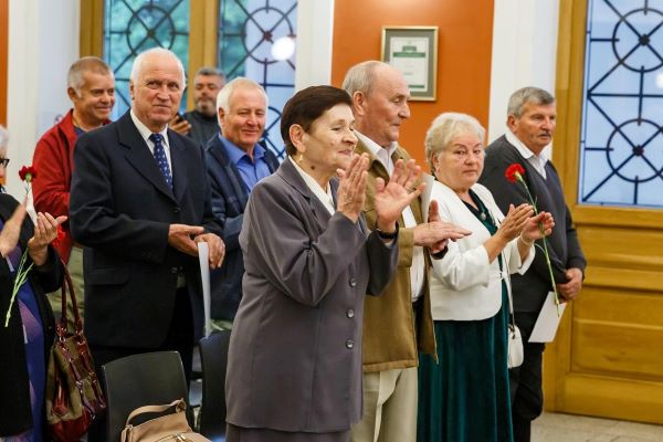 Zeci de cupluri clujene