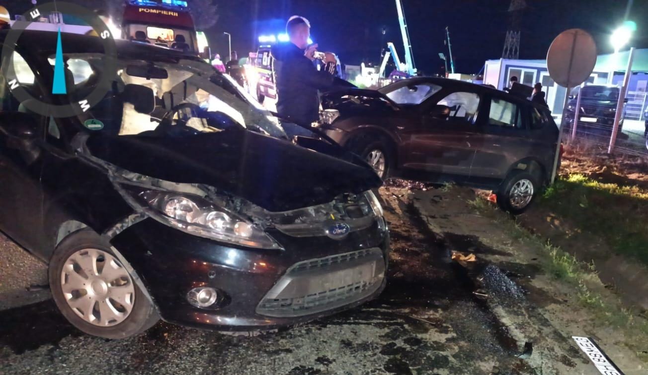 Accident în Florești. Cinci tineri