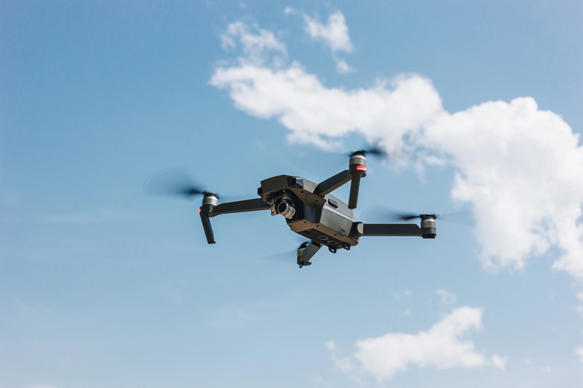 O dronă misterioasă a pătruns în spațiul aerian al României dinspre Marea Neagră