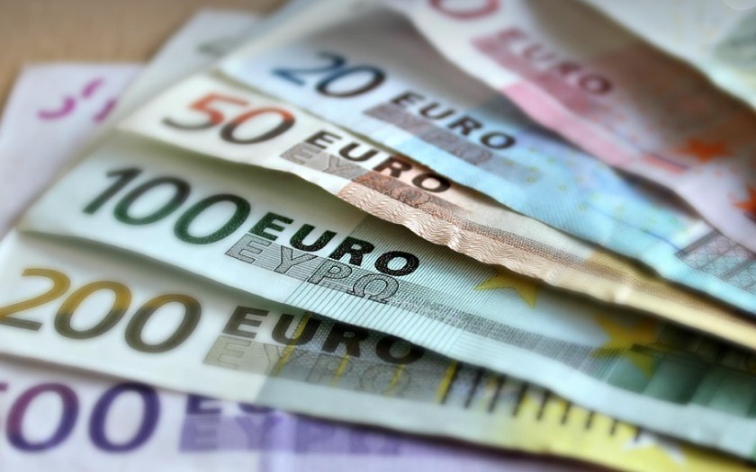 Datoria externă a României a crescut cu 17